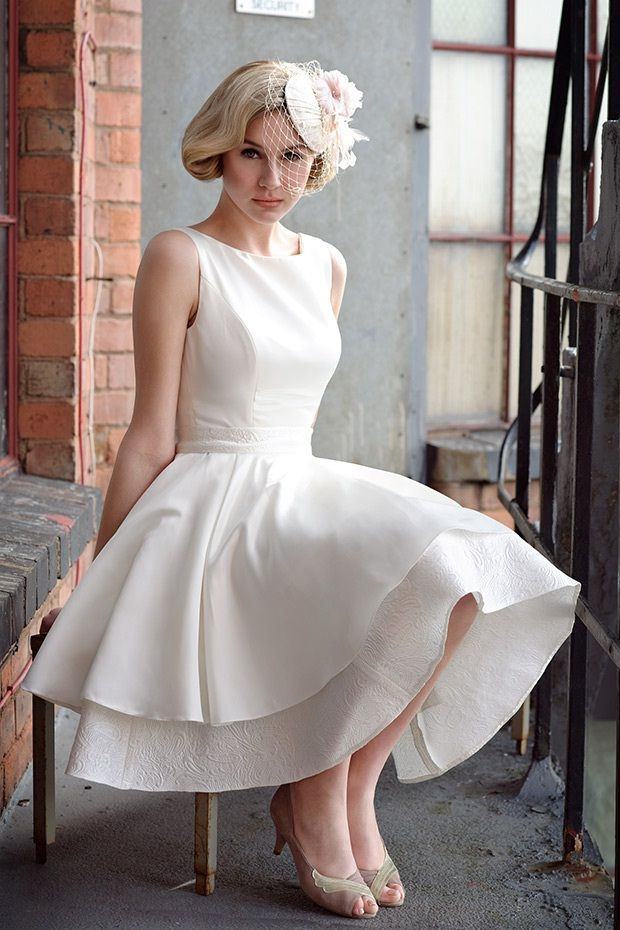 vestido anos 60 branco