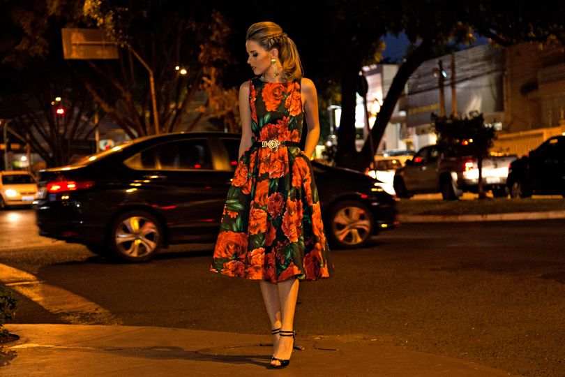 vestido midi para noite